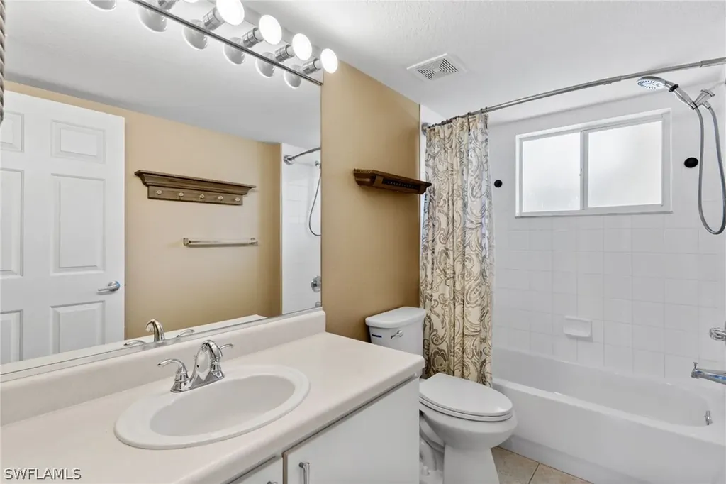 8274 Key Royal Circle Naples FL 34119