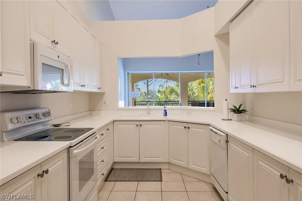 3940 Deer Crossing Court Naples FL 34114