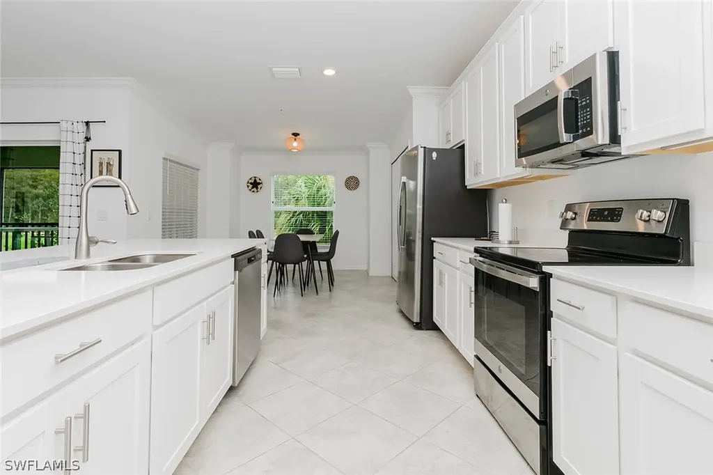 6082 National Boulevard Ave Maria FL 34142