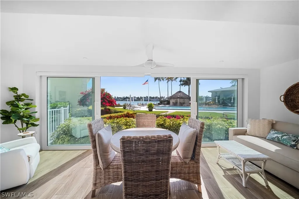 2850 Gulf Shore Boulevard N Naples FL 34103
