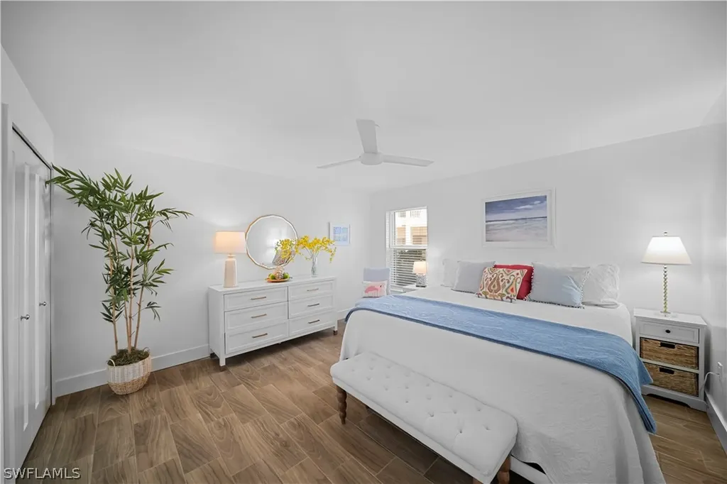 2850 Gulf Shore Boulevard N Naples FL 34103