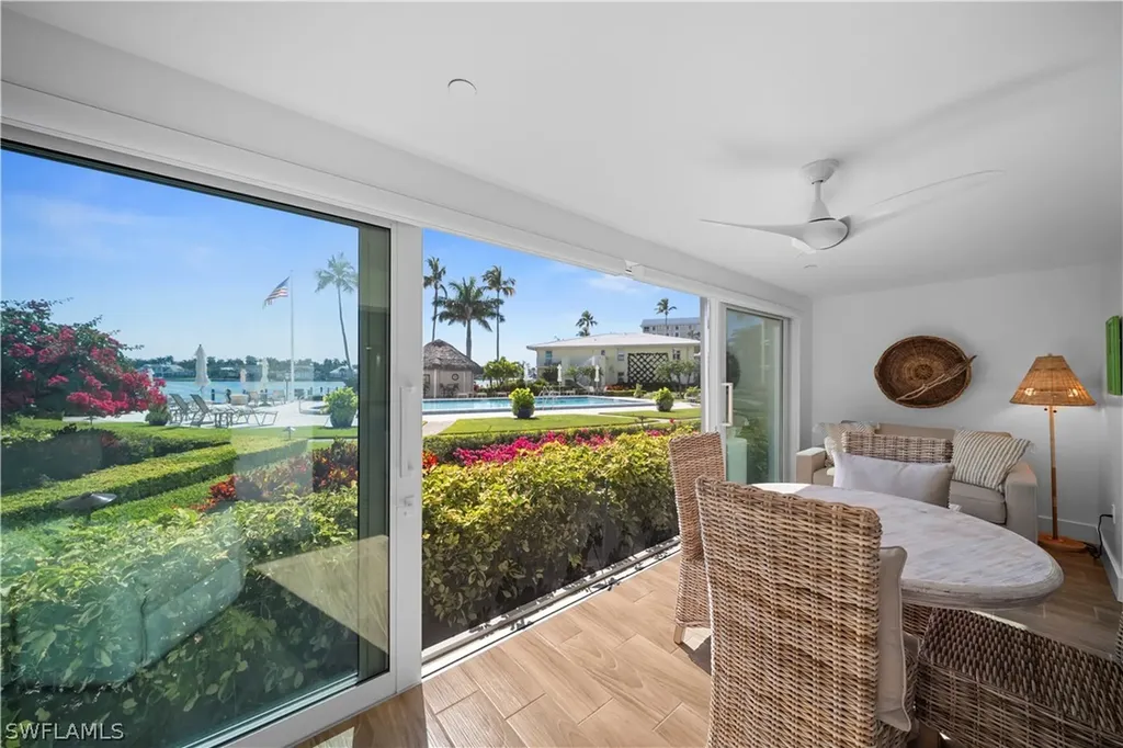 2850 Gulf Shore Boulevard N Naples FL 34103