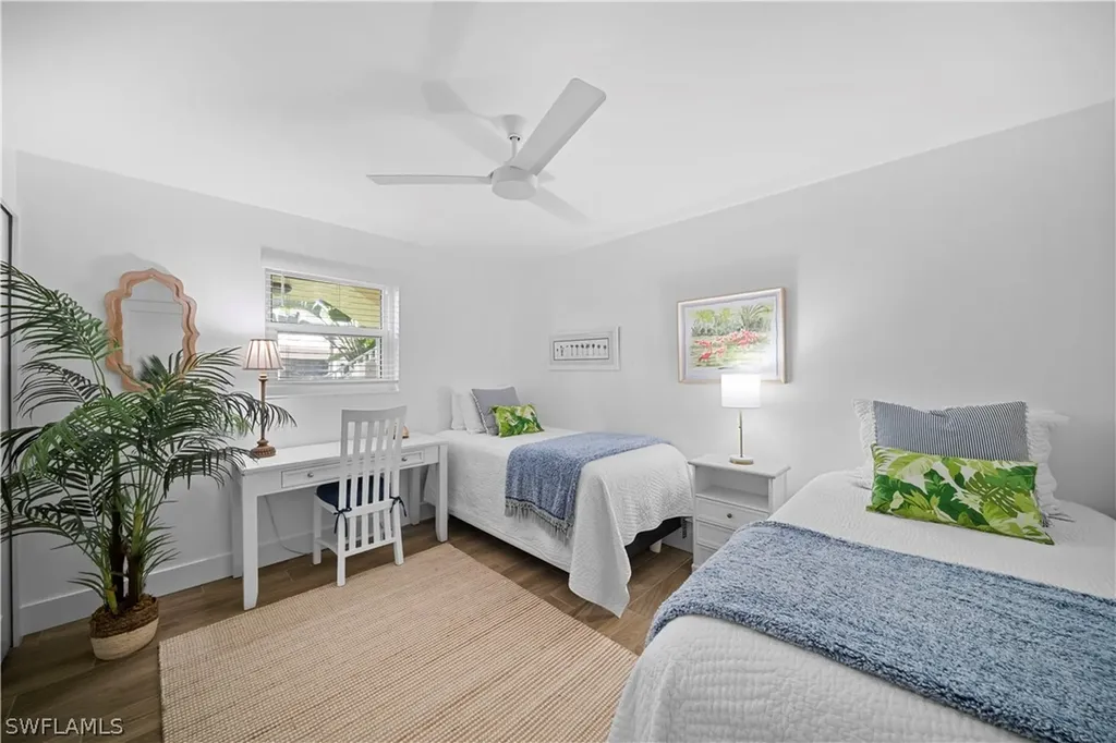 2850 Gulf Shore Boulevard N Naples FL 34103