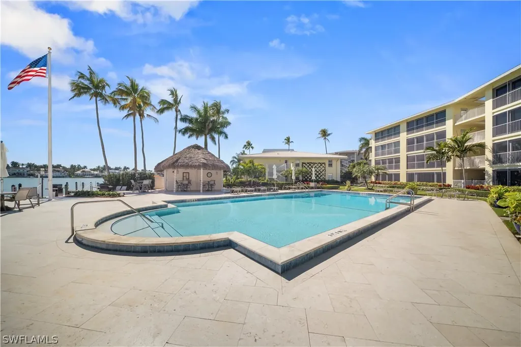 2850 Gulf Shore Boulevard N Naples FL 34103