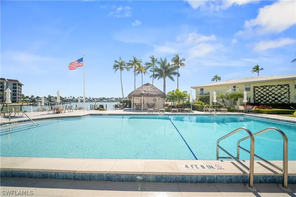 2850 Gulf Shore Boulevard N Naples FL 34103