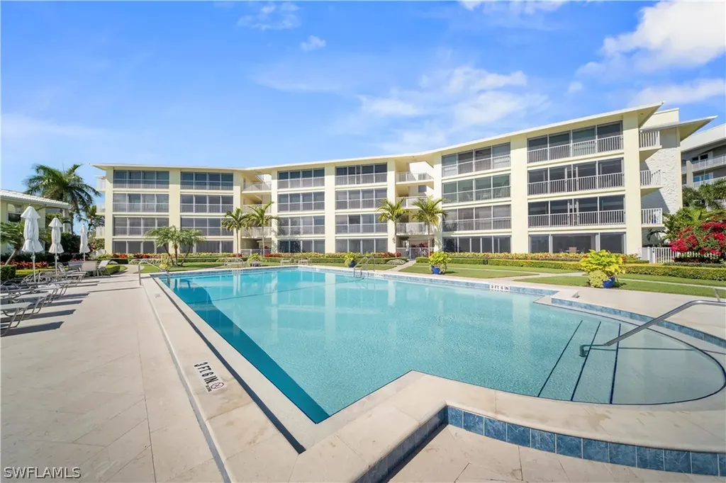 2850 Gulf Shore Boulevard N Naples FL 34103