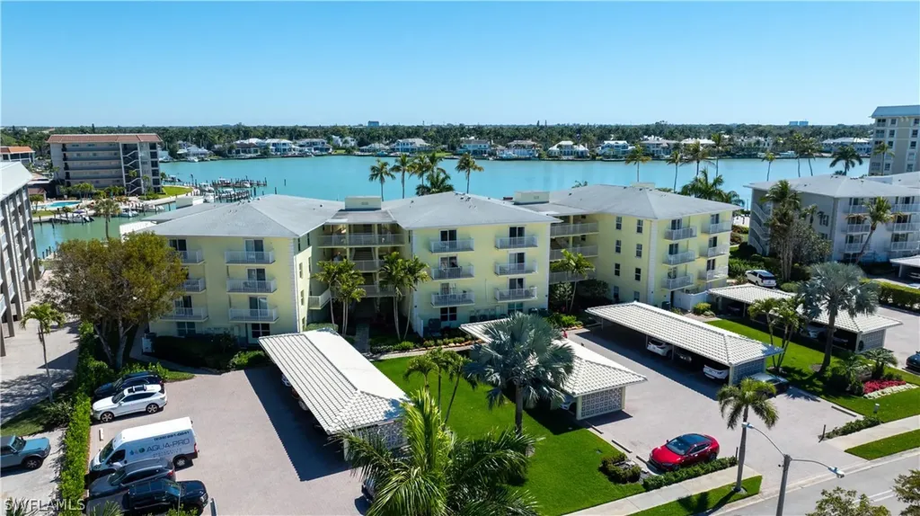 2850 Gulf Shore Boulevard N Naples FL 34103