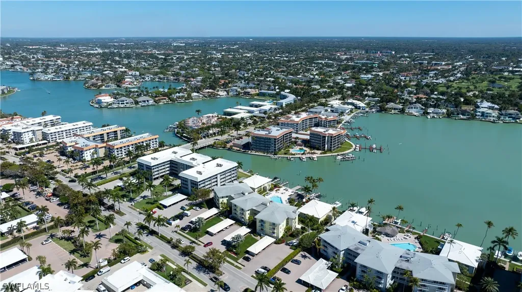 2850 Gulf Shore Boulevard N Naples FL 34103