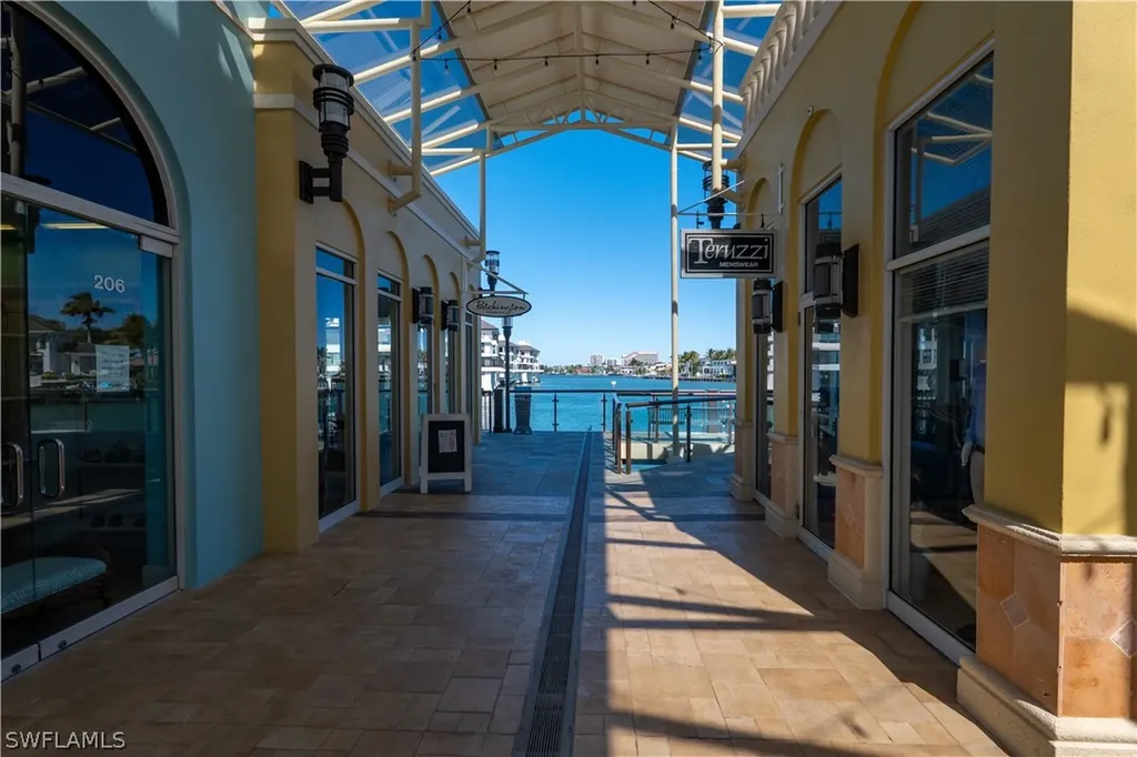 2850 Gulf Shore Boulevard N Naples FL 34103