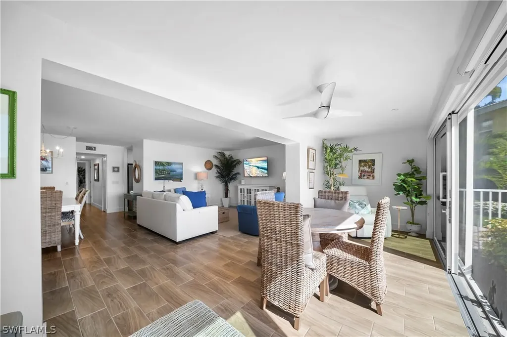 2850 Gulf Shore Boulevard N Naples FL 34103