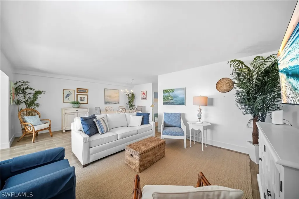 2850 Gulf Shore Boulevard N Naples FL 34103