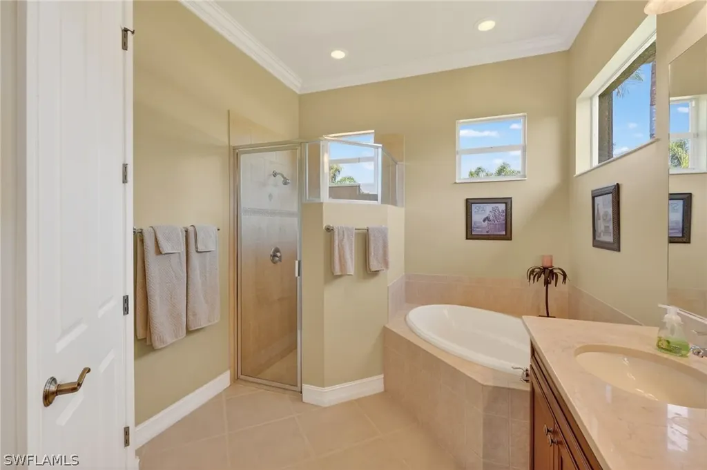 6184 Bunker Place Naples FL 34113