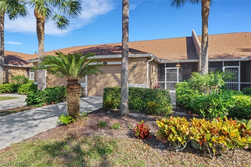 1677 Morning Sun Ln E-22 Naples FL 34119