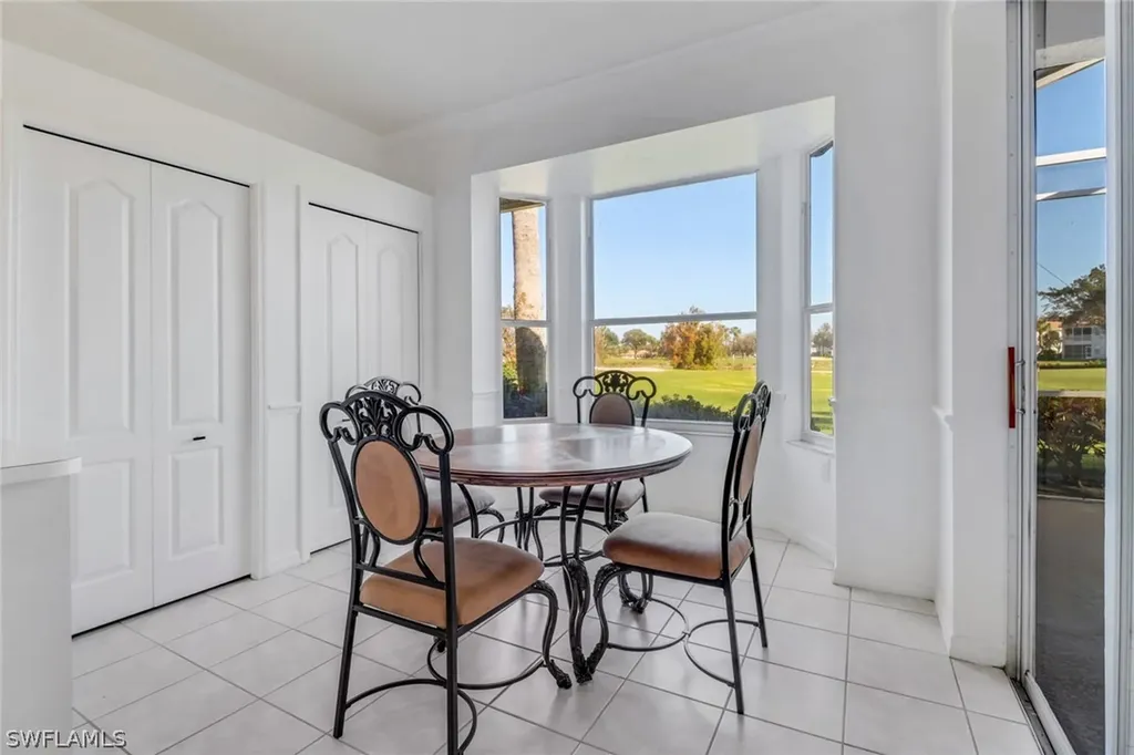 1677 Morning Sun Ln E-22 Naples FL 34119