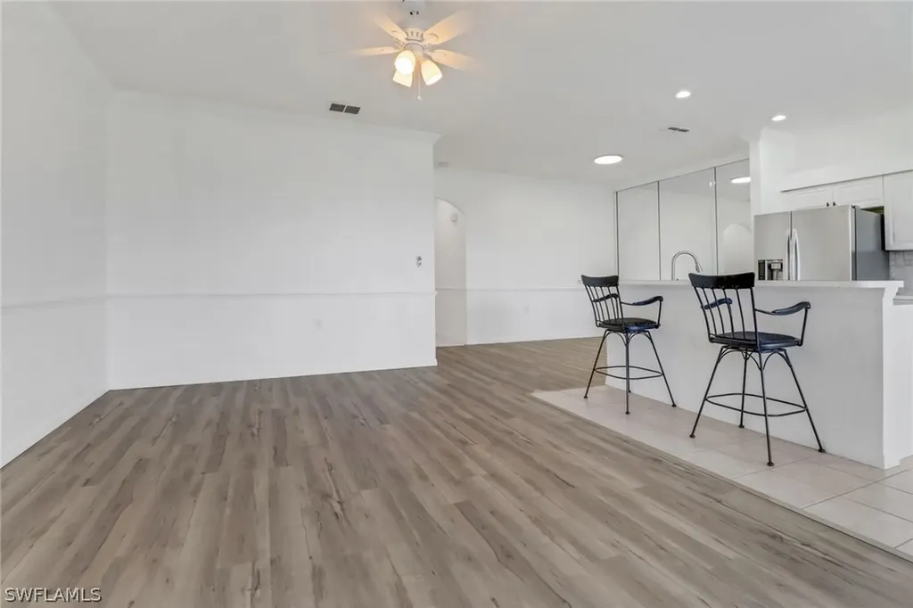 1677 Morning Sun Ln E-22 Naples FL 34119