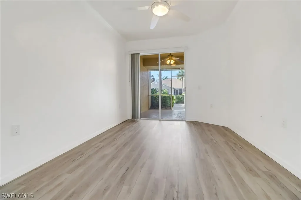 1677 Morning Sun Ln E-22 Naples FL 34119
