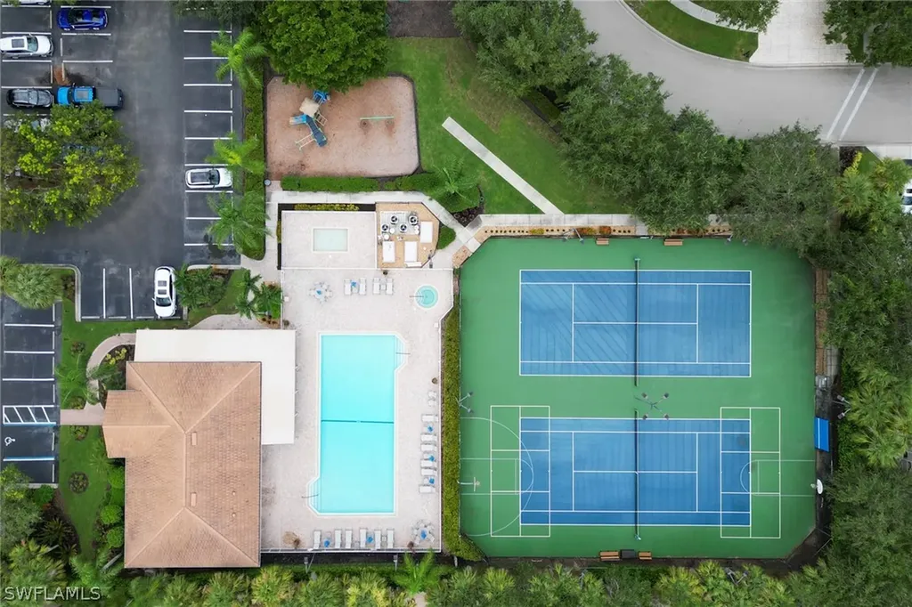 1677 Morning Sun Ln E-22 Naples FL 34119