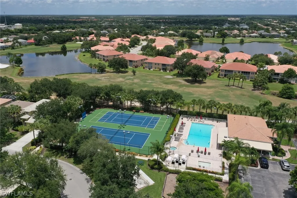 1677 Morning Sun Ln E-22 Naples FL 34119