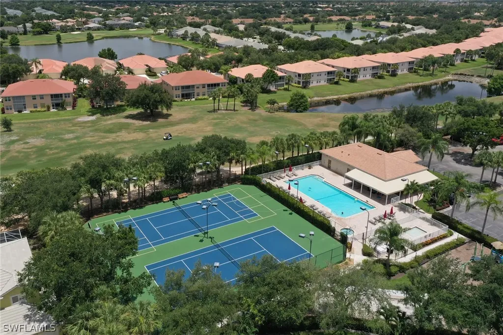 1677 Morning Sun Ln E-22 Naples FL 34119
