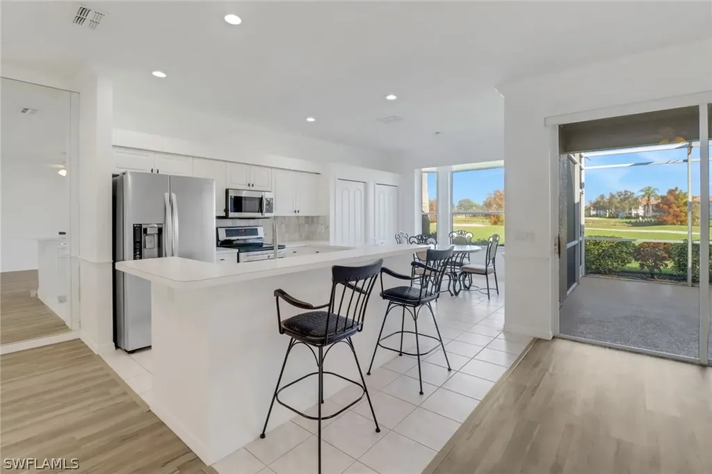 1677 Morning Sun Ln E-22 Naples FL 34119