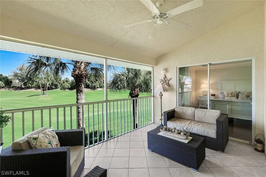 Naples FL, 2385 Harmony Lane, Unit 204