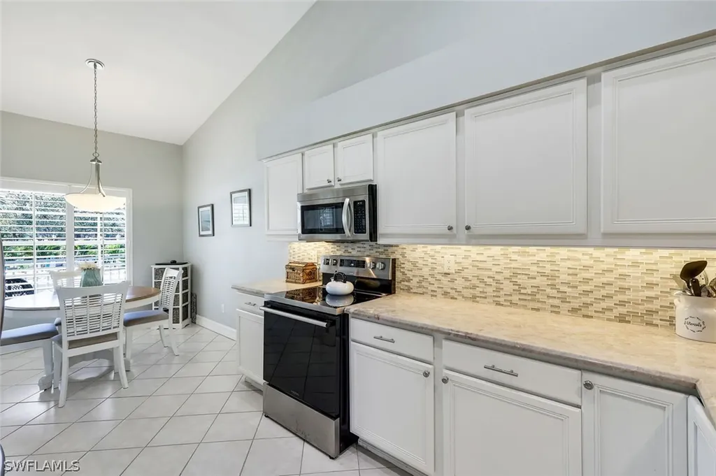 2385 Harmony Lane Naples FL 34109