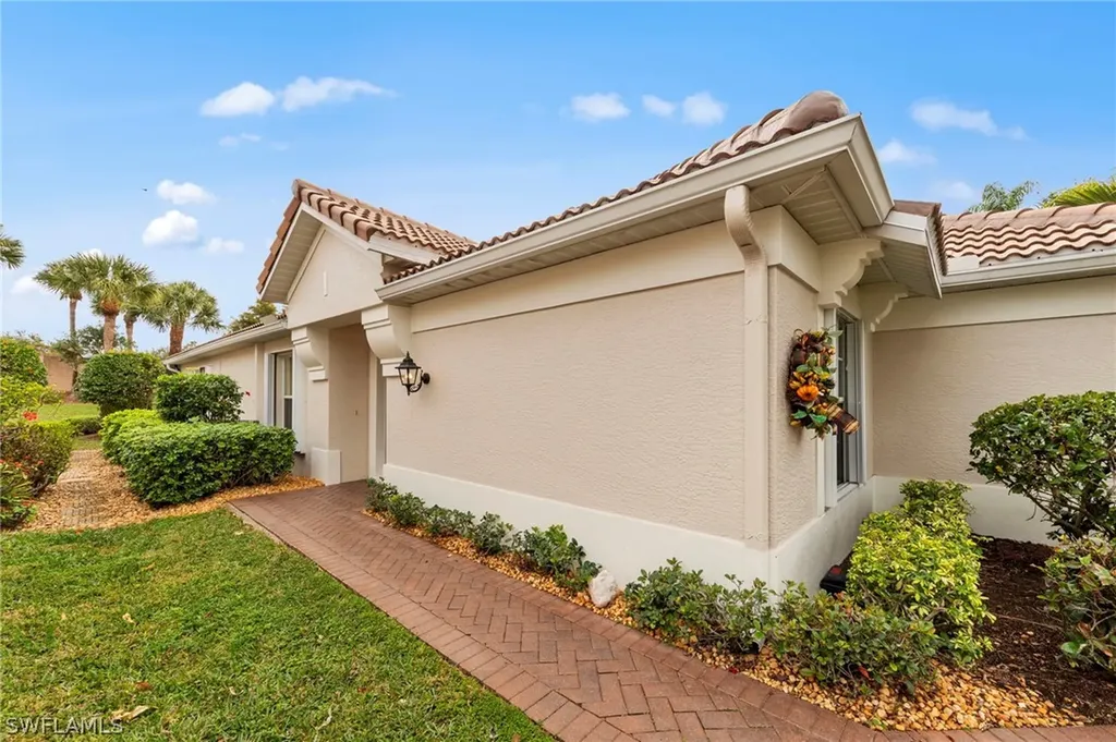 10035 Colonial Country Club Boulevard Fort Myers FL 33913