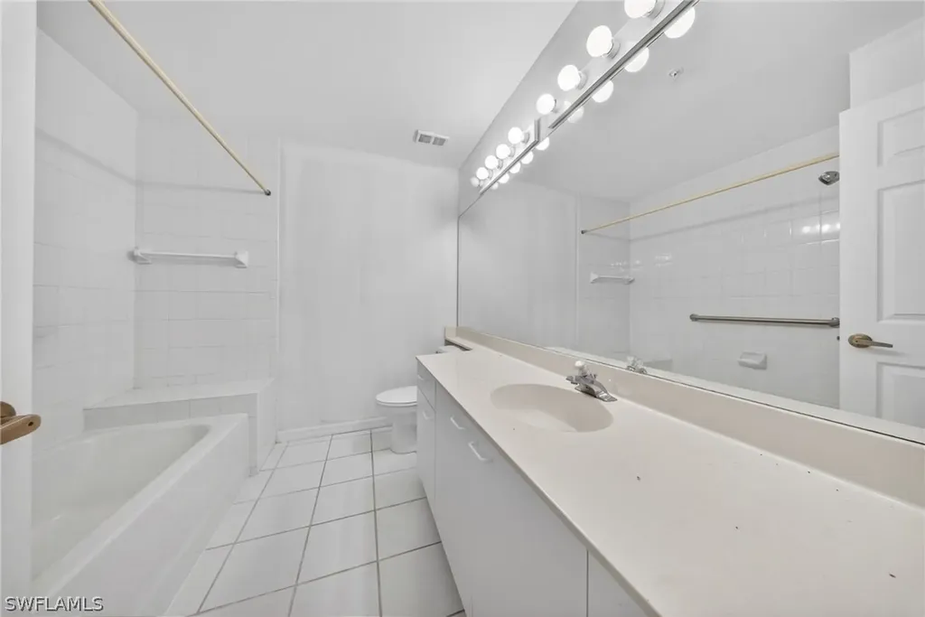 74 Silver Oaks Circle Naples FL 34119