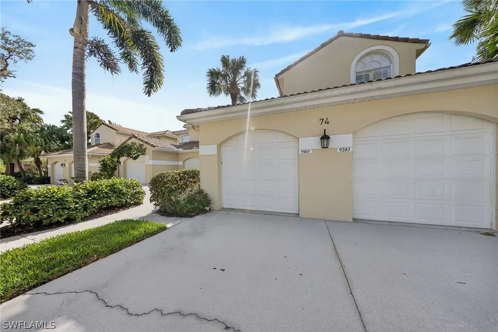74 Silver Oaks Circle Naples FL 34119