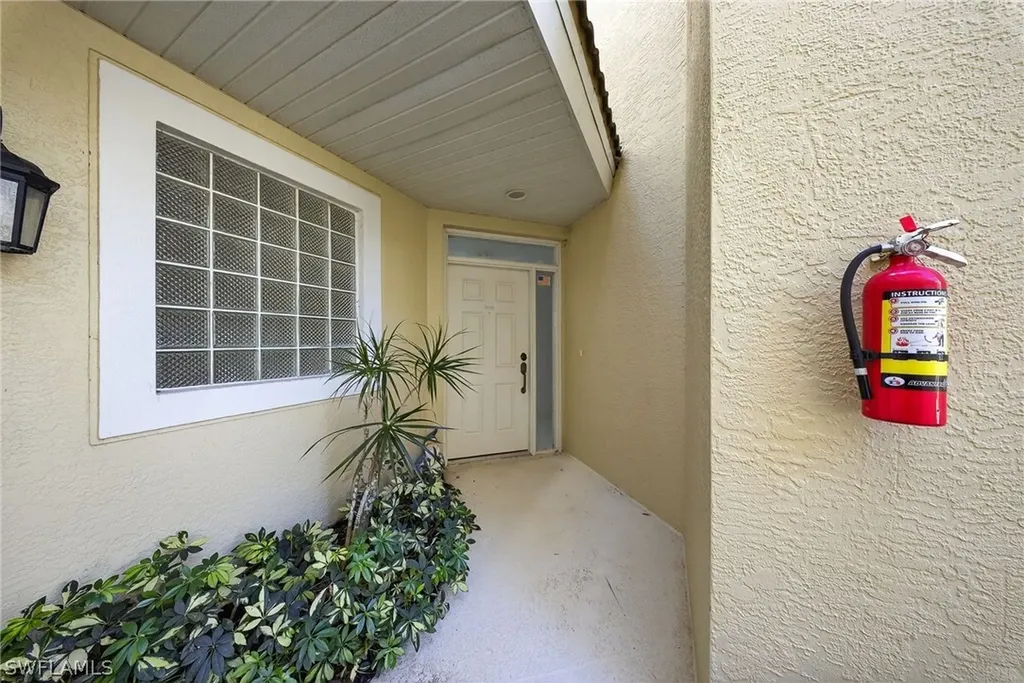 74 Silver Oaks Circle Naples FL 34119