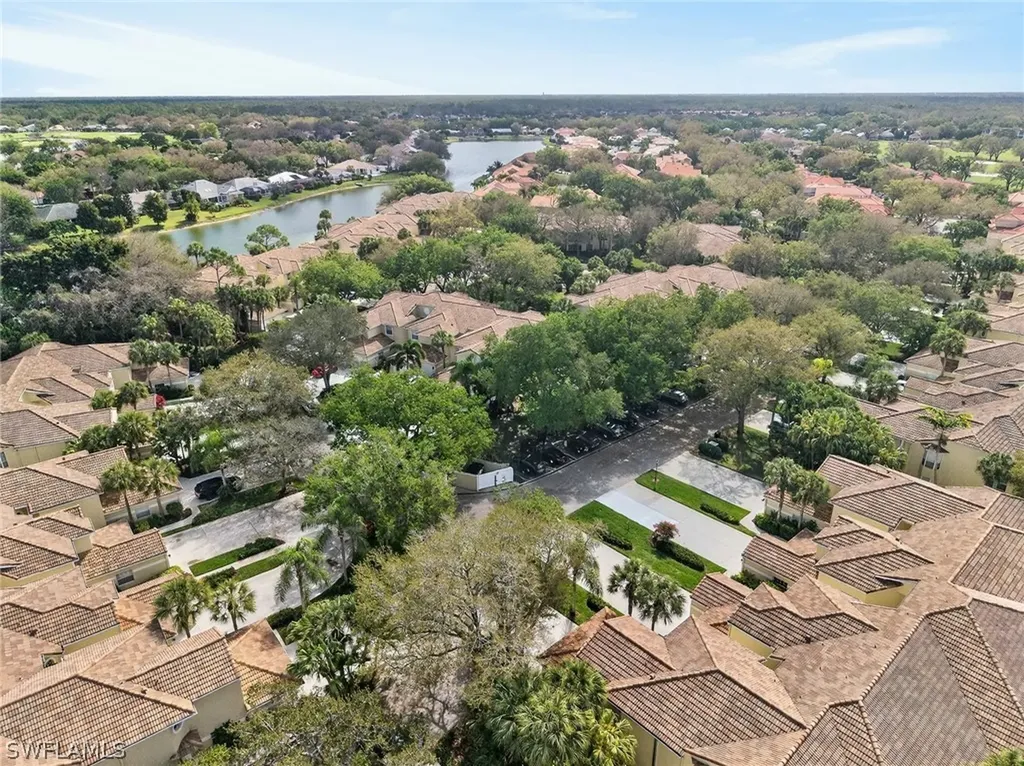74 Silver Oaks Circle Naples FL 34119
