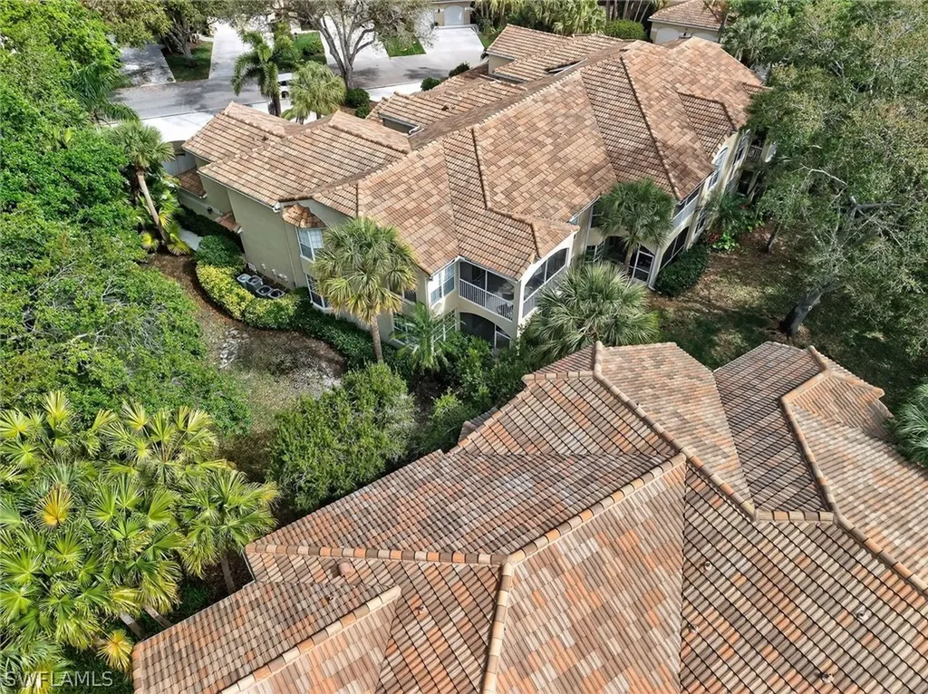 74 Silver Oaks Circle Naples FL 34119