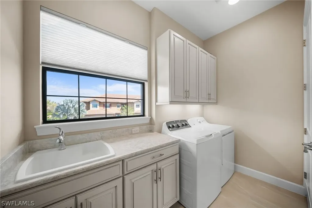 9672 Montelanico Loop Naples FL 34119