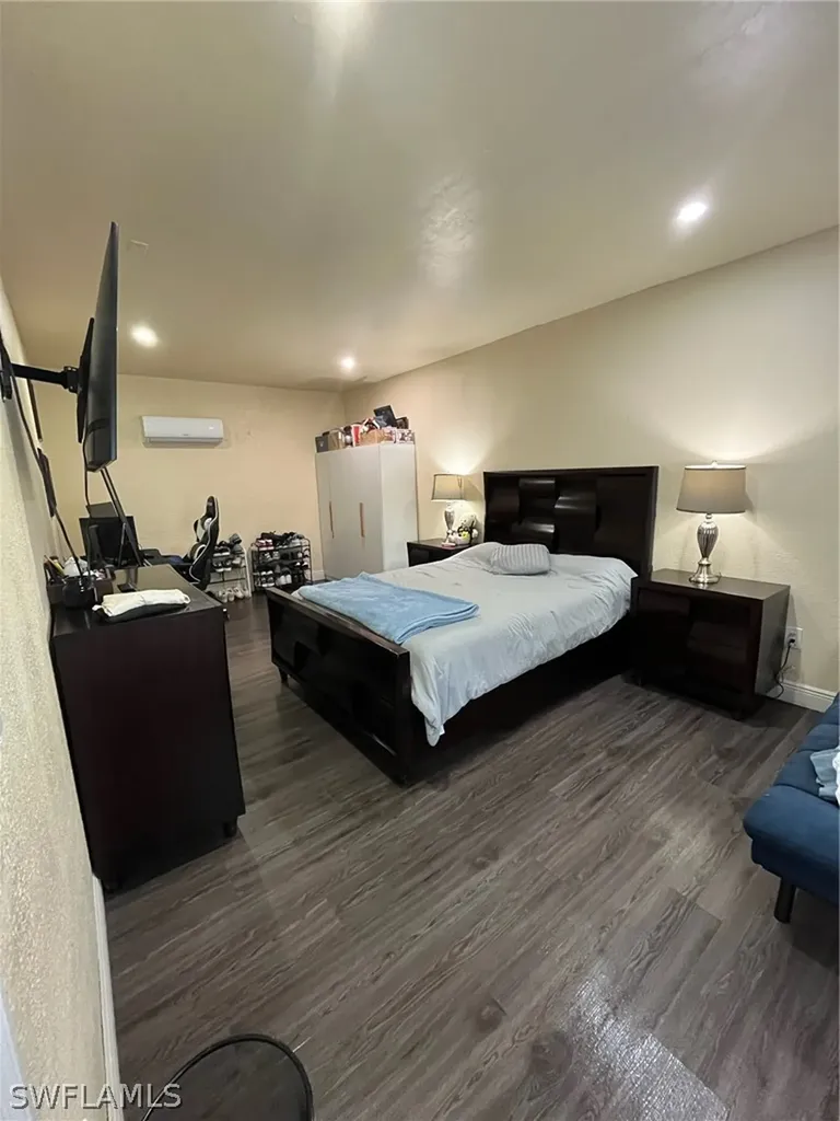 1805 NW 17th Terrace Cape Coral FL 33993