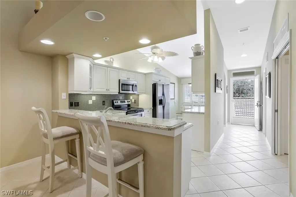 2360 Hidden Lake Court Naples FL 34112