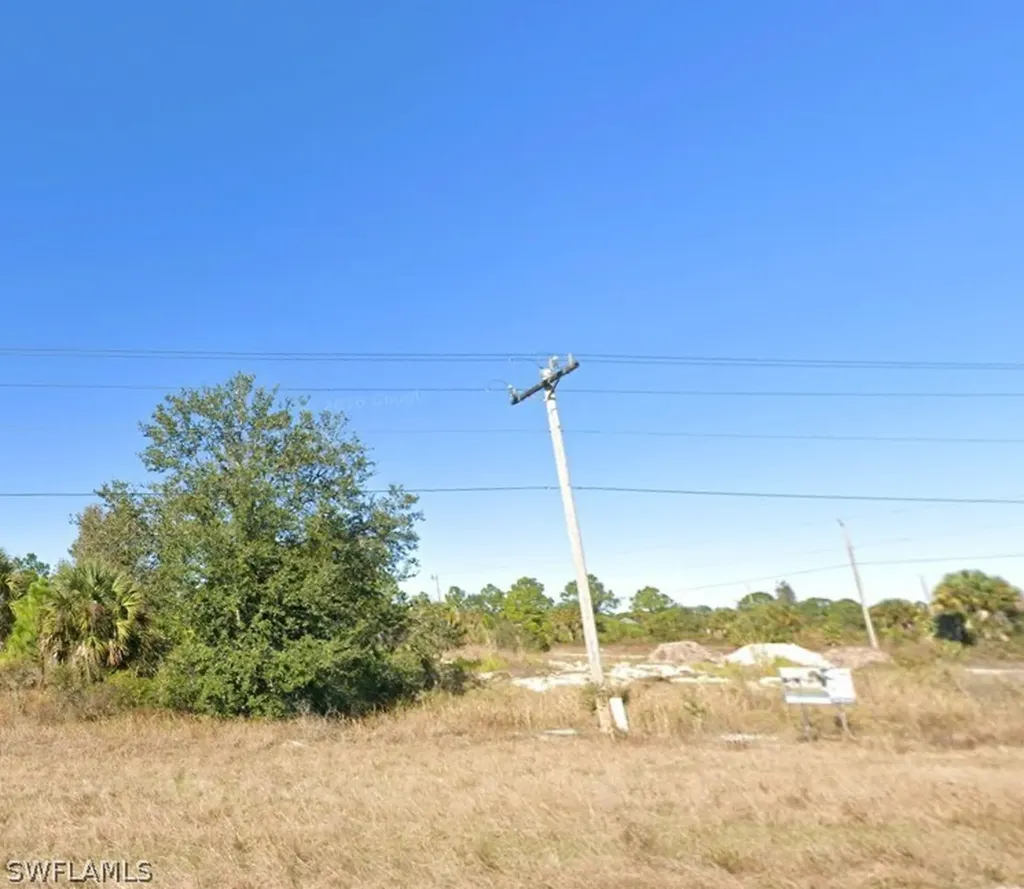 1011 Bell Boulevard S Lehigh Acres FL 33974