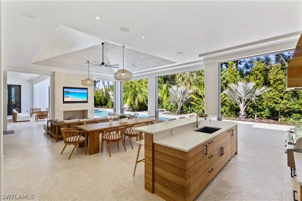 745 Pectin Road Naples FL 34102