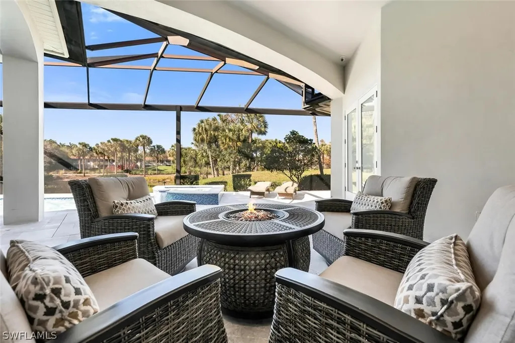 2305 Cassia Court Naples FL 34109