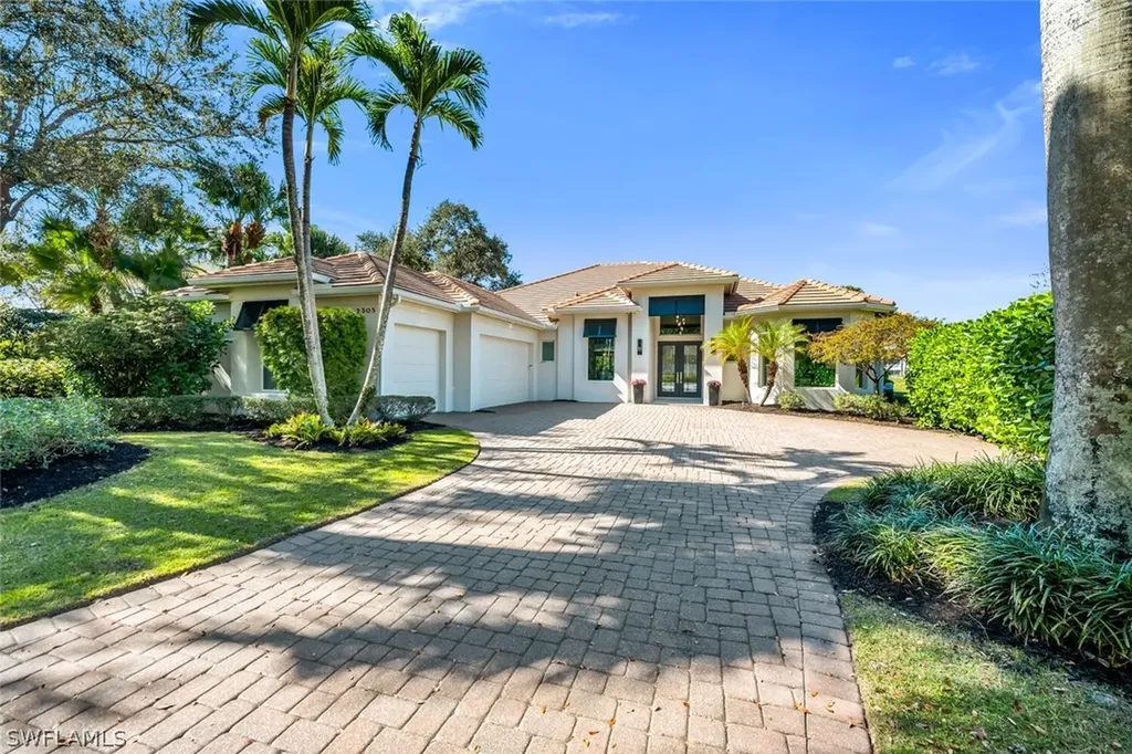 2305 Cassia Court Naples FL 34109
