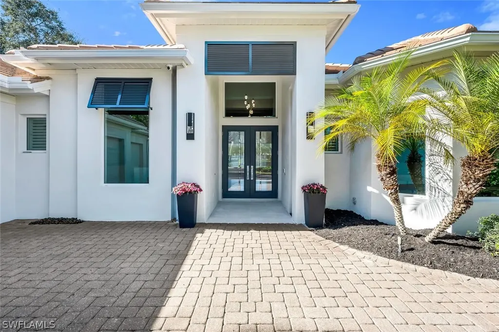2305 Cassia Court Naples FL 34109