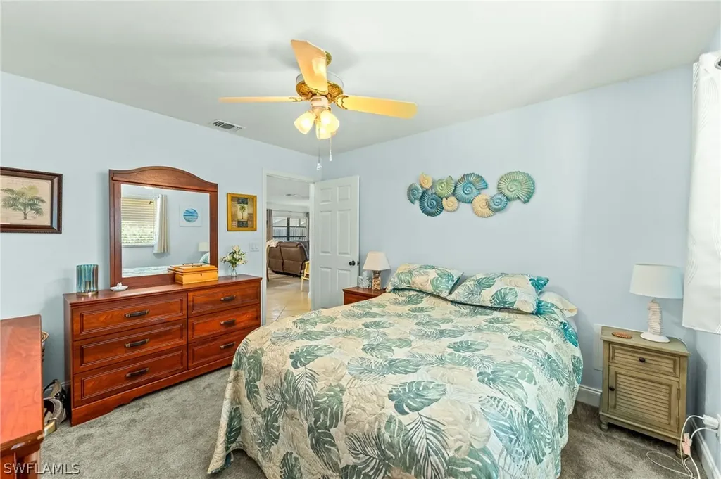 612 110th Avenue N Naples FL 34108