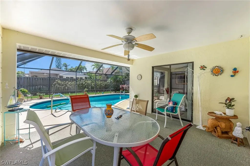 612 110th Avenue N Naples FL 34108