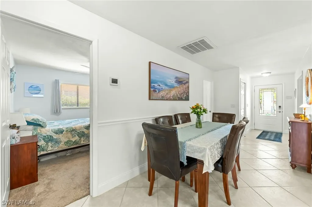612 110th Avenue N Naples FL 34108