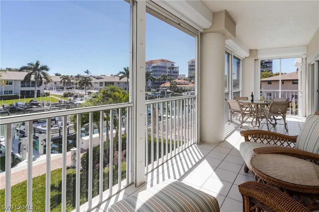 907 Panama Court Marco Island FL 34145