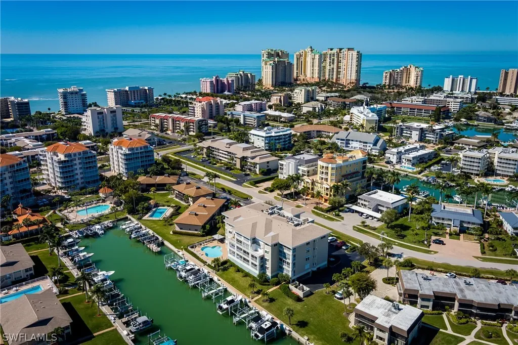 907 Panama Court Marco Island FL 34145
