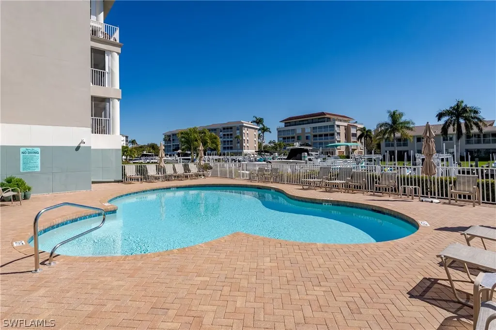 907 Panama Court Marco Island FL 34145