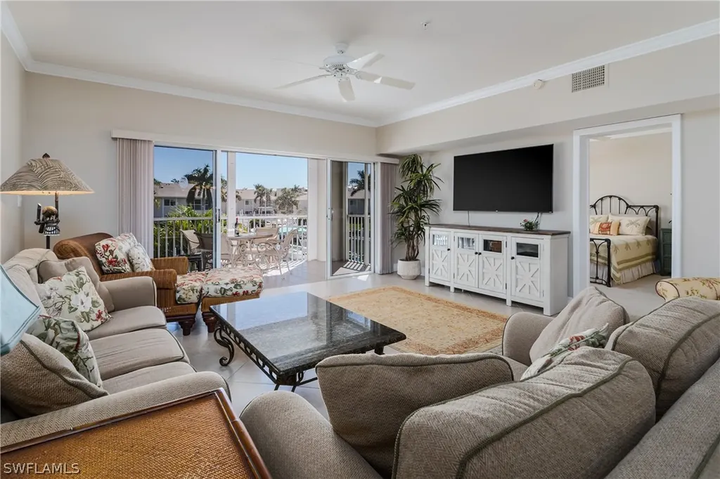 907 Panama Court Marco Island FL 34145