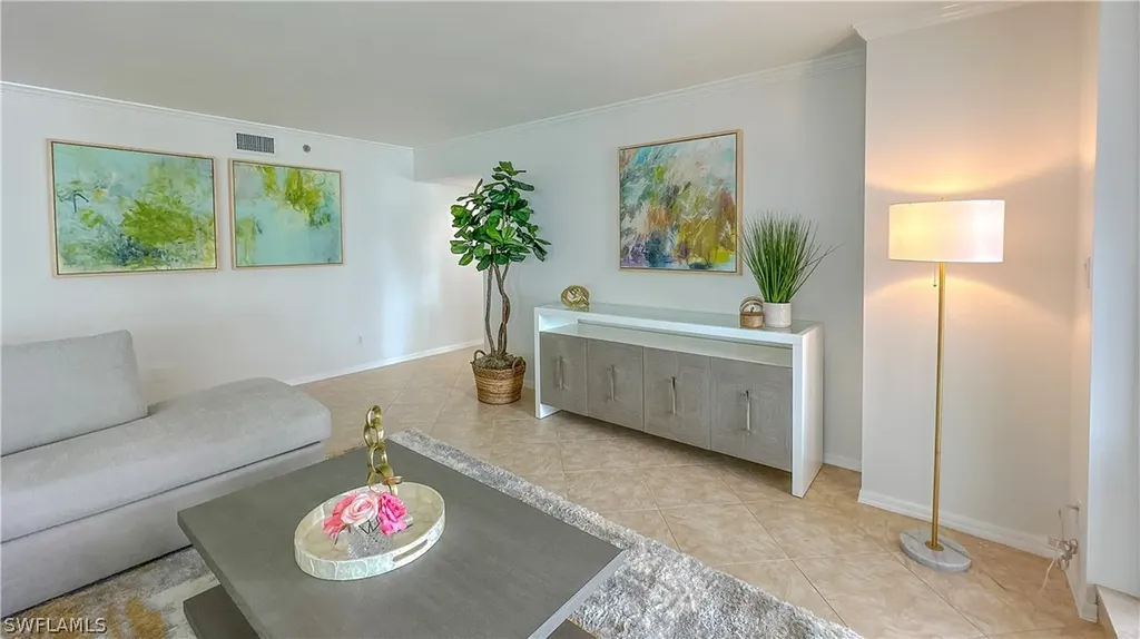 4251 Gulf Shore Boulevard N Naples FL 34103