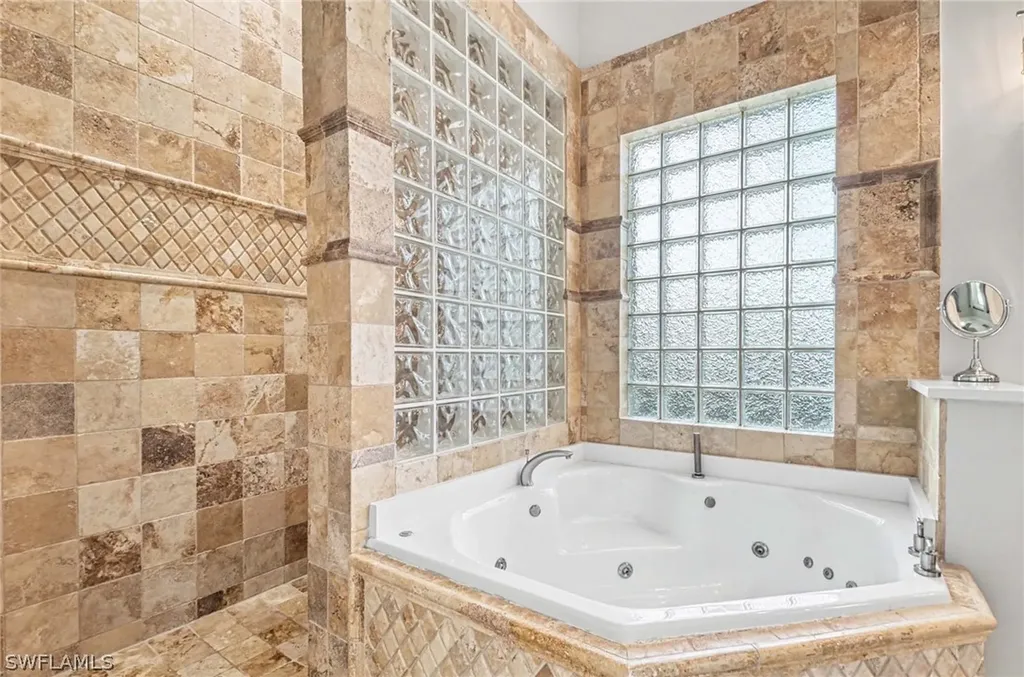1139 Michigan Avenue Naples FL 34103