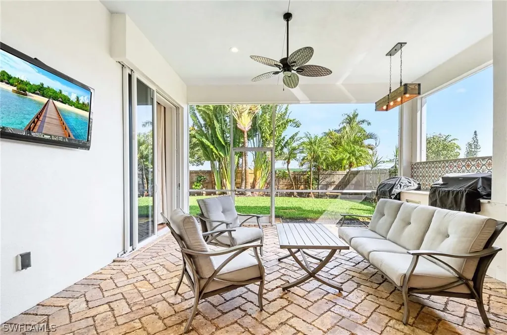 1139 Michigan Avenue Naples FL 34103